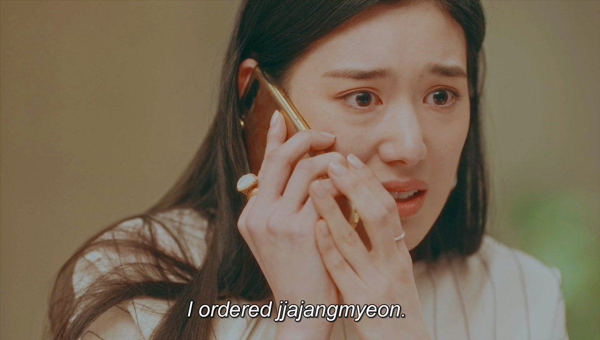 GSR realizing her mother, the one person she genuinely loves, got replaced was heartbreaking.As if her political downfall hadn't enough (said downfall always happens with women who have power in dramas/shows), she got this...