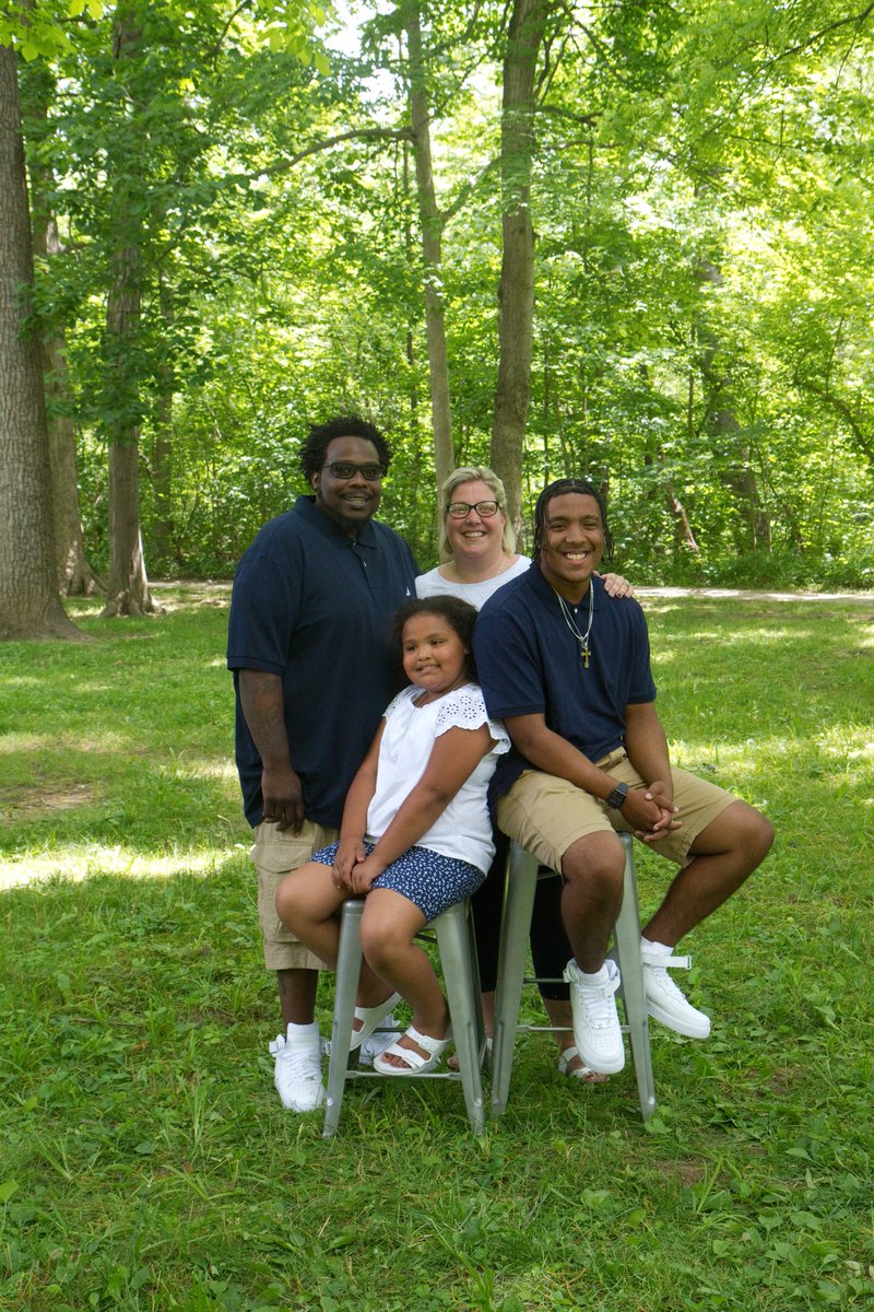coxalicia30's tweet photo. Class of 2020
Love our family https://t.co/YDgMwYYF9K