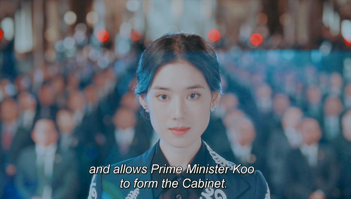 In conclusion, Goo Seo Ryung deserved better, the lack of character development is sad considering the potential + background she had.Her role as PM could've been pivotal to the story since she's literally a second lead but it went nowhere.  #TheKingEternalMonarch  #JungEunChae