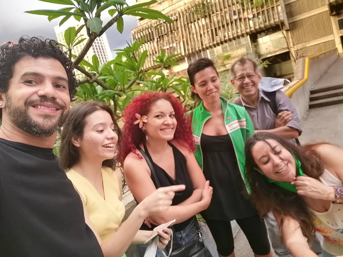 Gracias a <a href="/Ketsycarola/">Ketsy Carola</a> por este lindo reportaje sobre #Madrigueras. Seguimos encontrando caminos para juntarnos y crear. ¡Vamos que vamos!