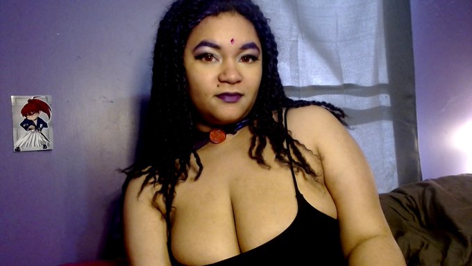 I just dropped some new cosplay pics on my onlyfans come take a look💜 https://t.co/mjg5qWLexl https://t