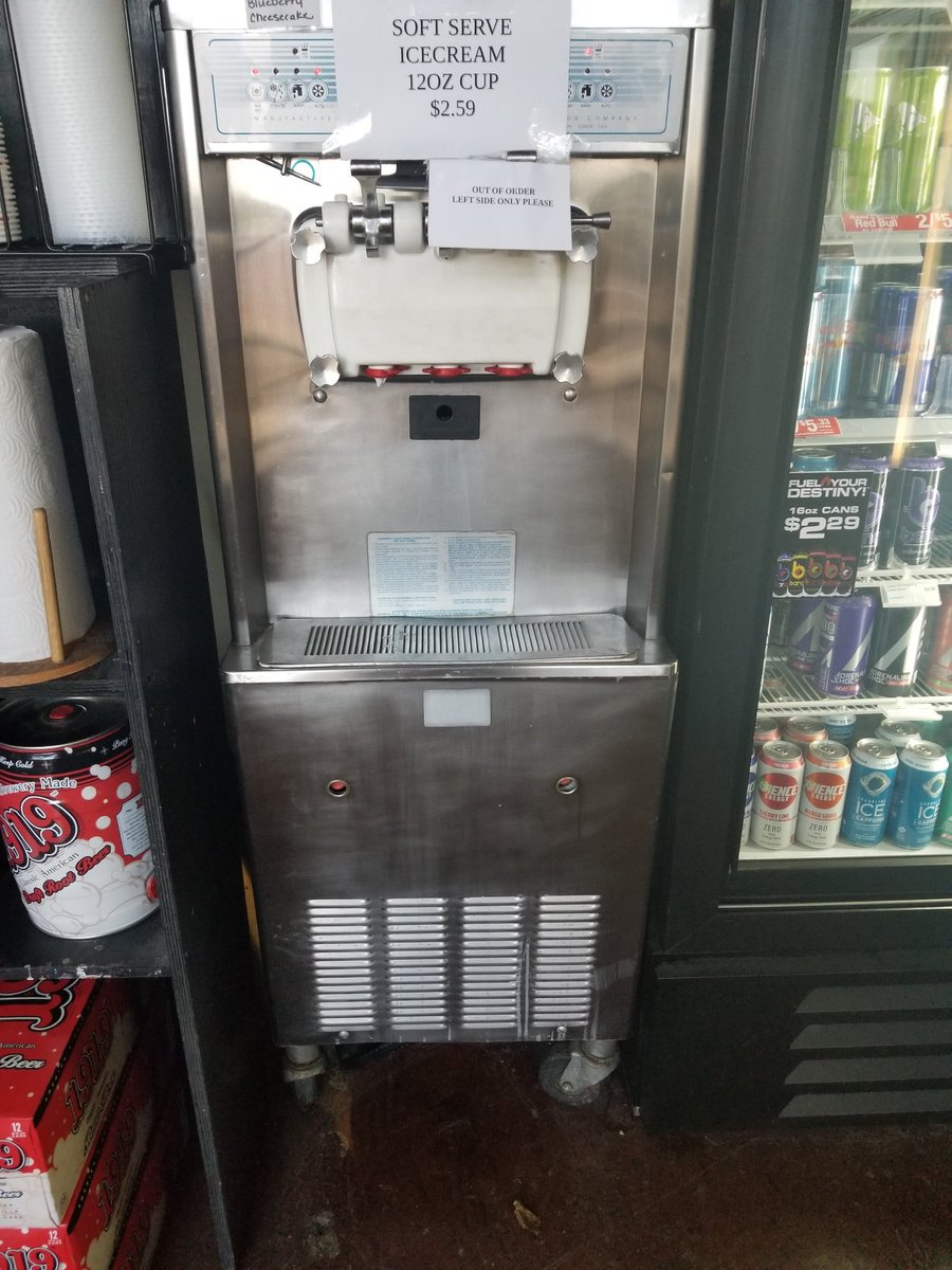 FogiesLiquor's tweet photo. The icecream machine is on....
Blueberry cheesecake.......duh. https://t.co/ObfvCwQIfd