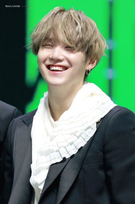 minkipooh's tweet photo. y’all don’t understand how much I love this man🥺 #SUGA https://t.co/7h8koF8HeD