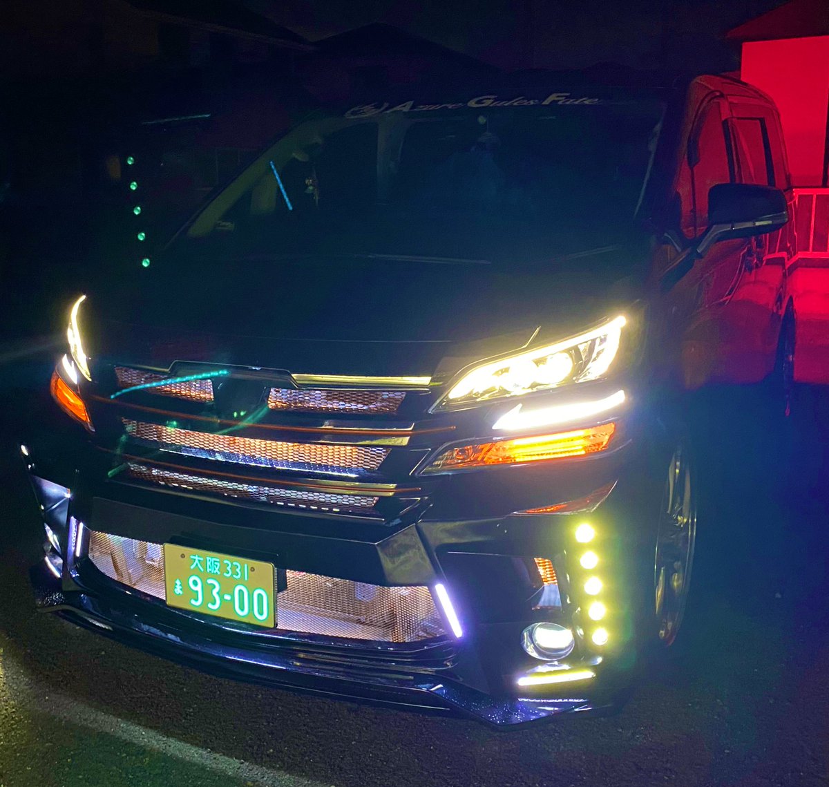 フロント大体完成
サイドのエアロもそろそろ