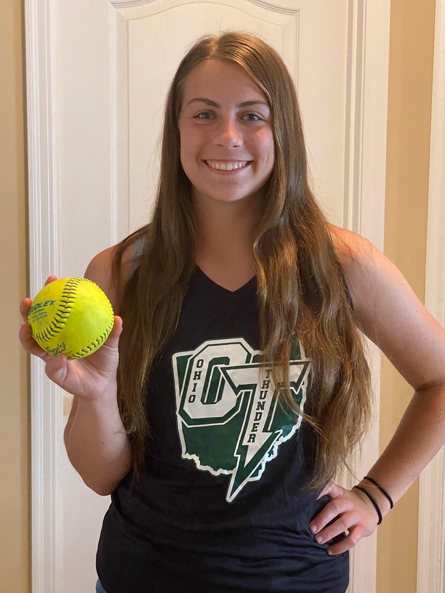 OhioThunder16U's tweet photo. Second member to join this seasons 💣squad.  Grayce with the opposite field no doubter last week at Cincy Slugfest. https://t.co/0xgU2IbxGJ