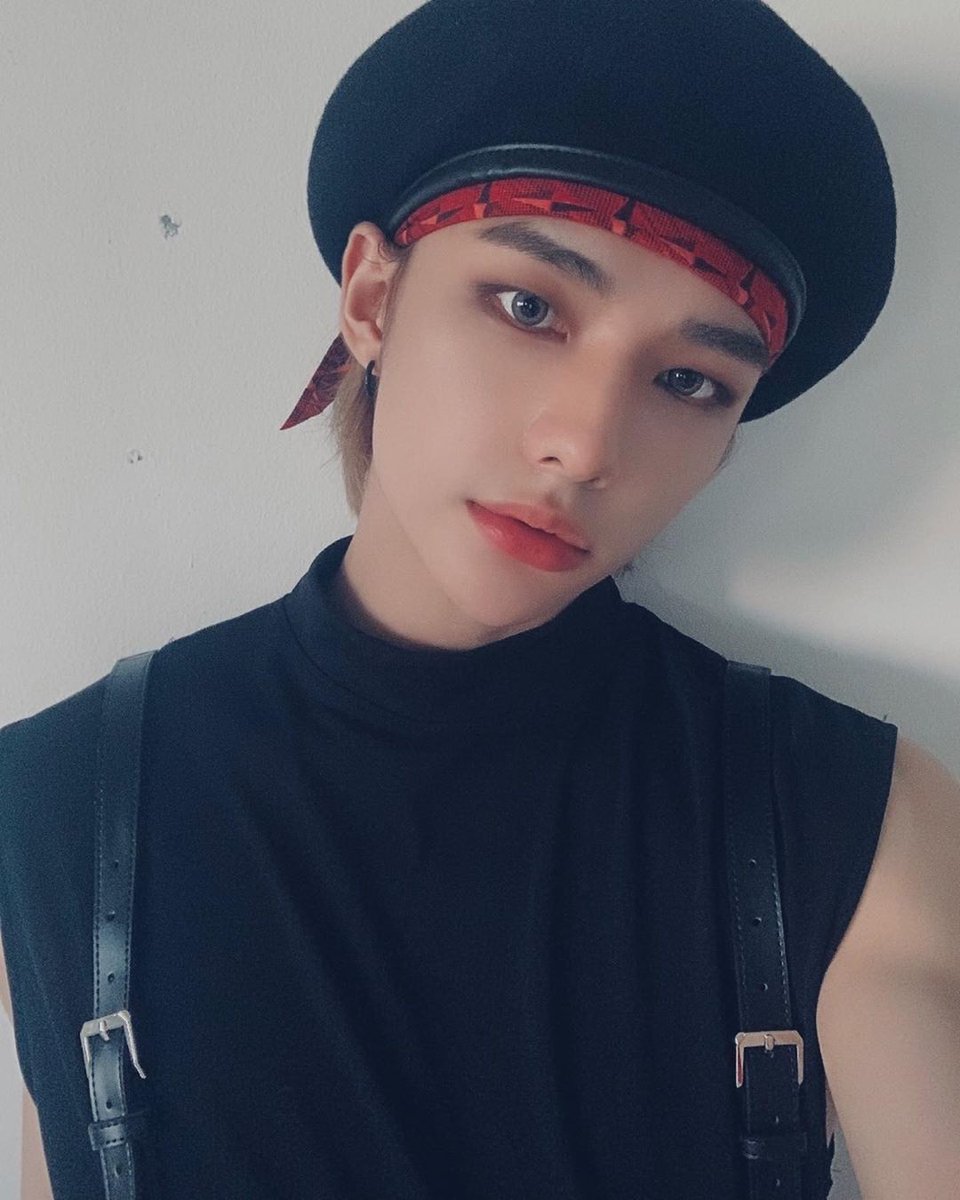 StrayKidsArgFC's tweet photo. 📸[INSTA] 200612 #Hyunjin
"Bbasha Bbasha🤪
#StrayKids #Lovestay #Finding_StrayKids "

Cr: realstraykids 
Trad: @/StraykidsArg
Stray Kids Make Us Stay Argentina
[@Stray_Kids #StrayKids #스트레이키즈 #GO生 #GOLIVE] https://t.co/UKzcFWwDdh