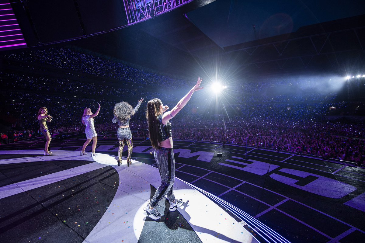 SpiceGirlsVault's tweet image. 1️⃣ year ago! 13th - 15th June 2019
✌🏻🎤🎤🎤🎤

The #SpiceGirls returned to the iconic Wembley Stadium in London, almost 21 years after their 1998 Spiceworld Tour. 

#SpiceworldLondon