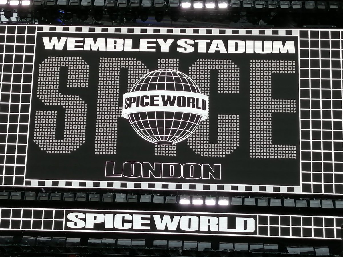SpiceGirlsVault's tweet image. 1️⃣ year ago! 13th - 15th June 2019
✌🏻🎤🎤🎤🎤

The #SpiceGirls returned to the iconic Wembley Stadium in London, almost 21 years after their 1998 Spiceworld Tour. 

#SpiceworldLondon