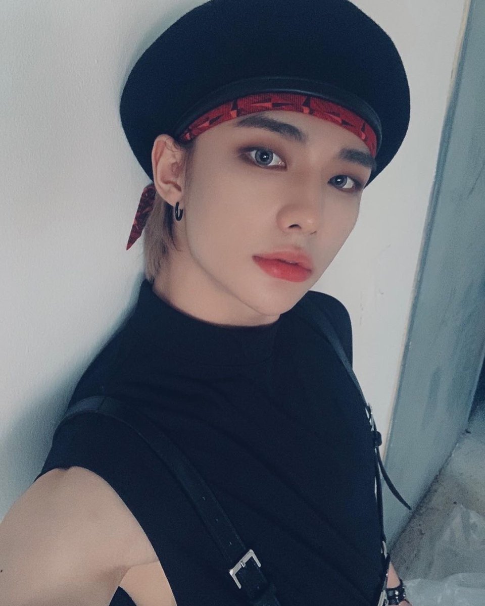 StrayKidsArgFC's tweet photo. 📸[INSTA] 200612 #Hyunjin
"Bbasha Bbasha🤪
#StrayKids #Lovestay #Finding_StrayKids "

Cr: realstraykids 
Trad: @/StraykidsArg
Stray Kids Make Us Stay Argentina
[@Stray_Kids #StrayKids #스트레이키즈 #GO生 #GOLIVE] https://t.co/UKzcFWwDdh