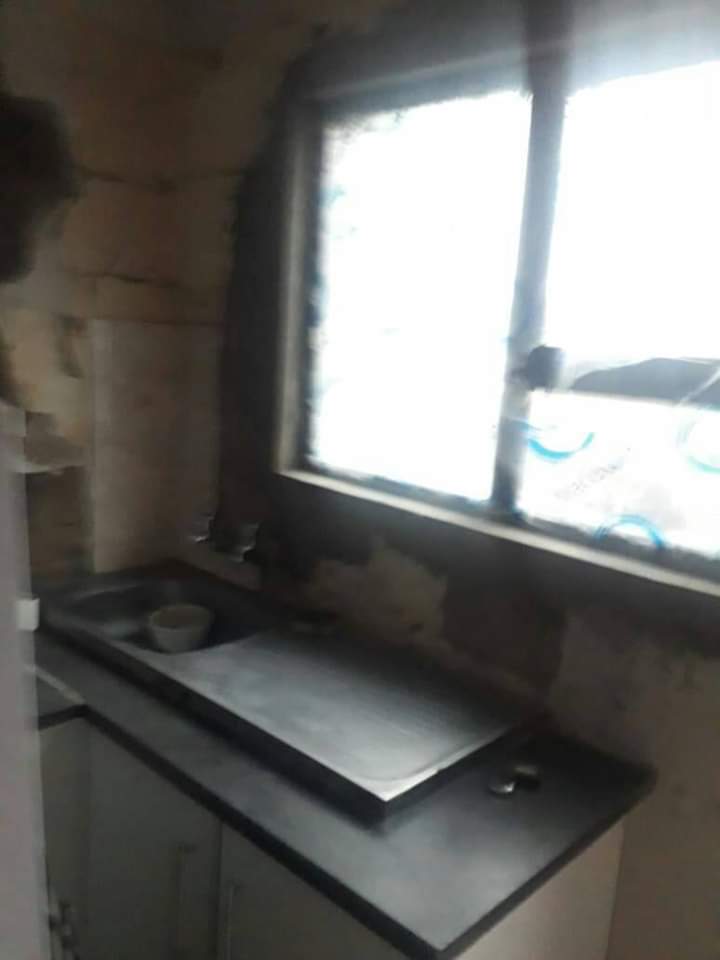 drblack_sheep2's tweet photo. #WSUMUSTFALL not only are we subjected to the worst treatment but also the state of our accommodation is trash, where are the funds meant for renovations? Would you allow your child Mr Vice-Chancellor to live in such conditions?... And then people still wonder why we strike https://t.co/zeLiP4dkuK