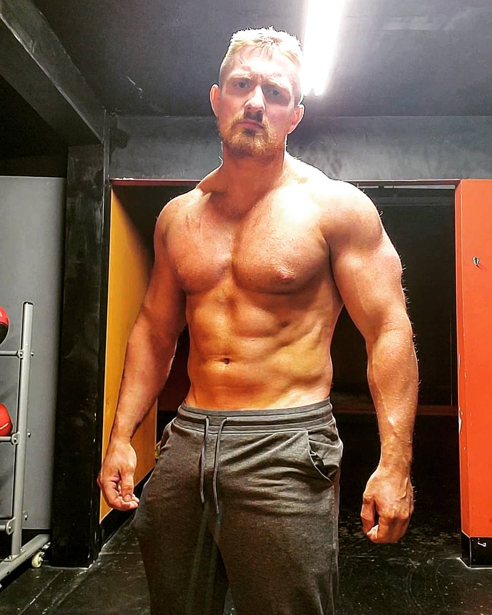 theirondemon's tweet image. Grind and then grind harder, then when you reached your goal. Make another and keep going 
#irondemon #shanemercer #Nolimits #powerlifting #weightlifting #olympicweightlifting #weightlifting #olympic #bodybuilding #barbell #physique #npc #strength #shred