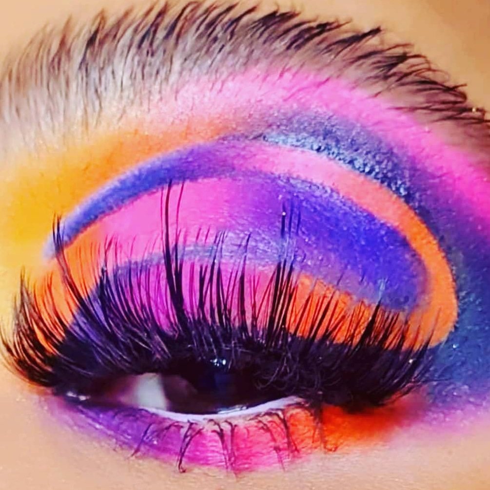JoleneModern's tweet photo. If i cant do them on eyes il just do them on strips  😍 #mua #ukmua #handmadestriplashes #lashartist #lashspecialist #lashdolls_uk #awardwinner #russianvolume #muasfeaturing https://t.co/NltbxchcYr