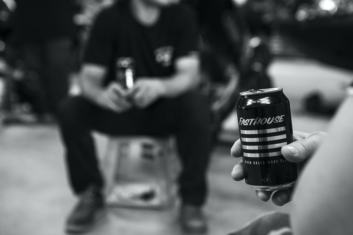 805Beer's tweet photo. The limited edition co-lab with Fasthouse featured here make beer taste that much better. Learn more: https://t.co/lLuIFBOa6m #805beer #properlychill #weekend #coldbeer #speedstyle https://t.co/b8Q1894rgZ