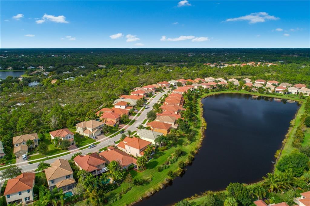 The Oaks of Hobe Sound June 2020 Market Report. Community information including current active, pending and recently sold listings. #RealEstate stuartfloridarealestatenews.com/the-oaks-of-ho…