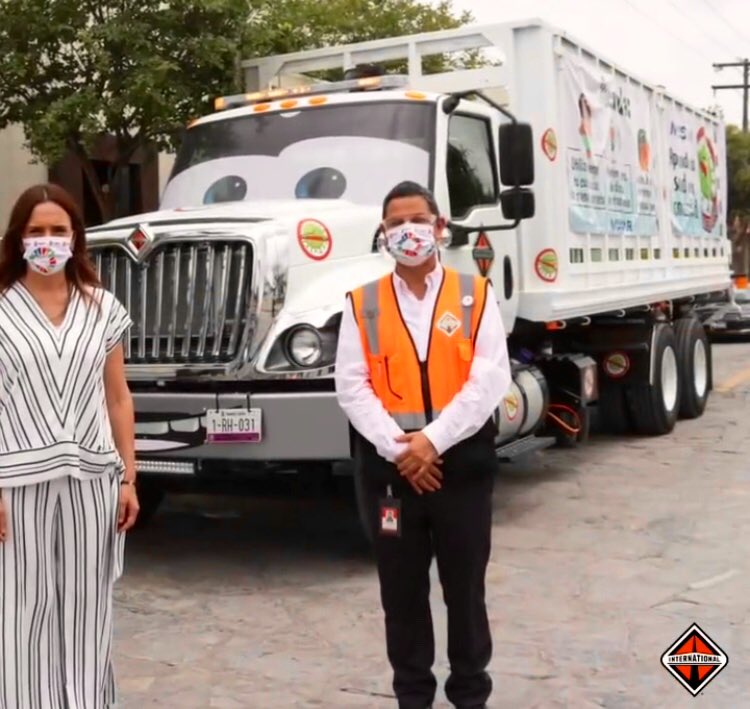Lilian_Anaya's tweet photo. .@InternationalMX acondicionó un #Workstar para sanitizar las calles de Escobedo dos veces por semana ¡Se ve increíble! @navistar ¿Les gusta? #trucks #FelizViernesAtodos @claraluzflores https://t.co/9wdN4cACTQ
