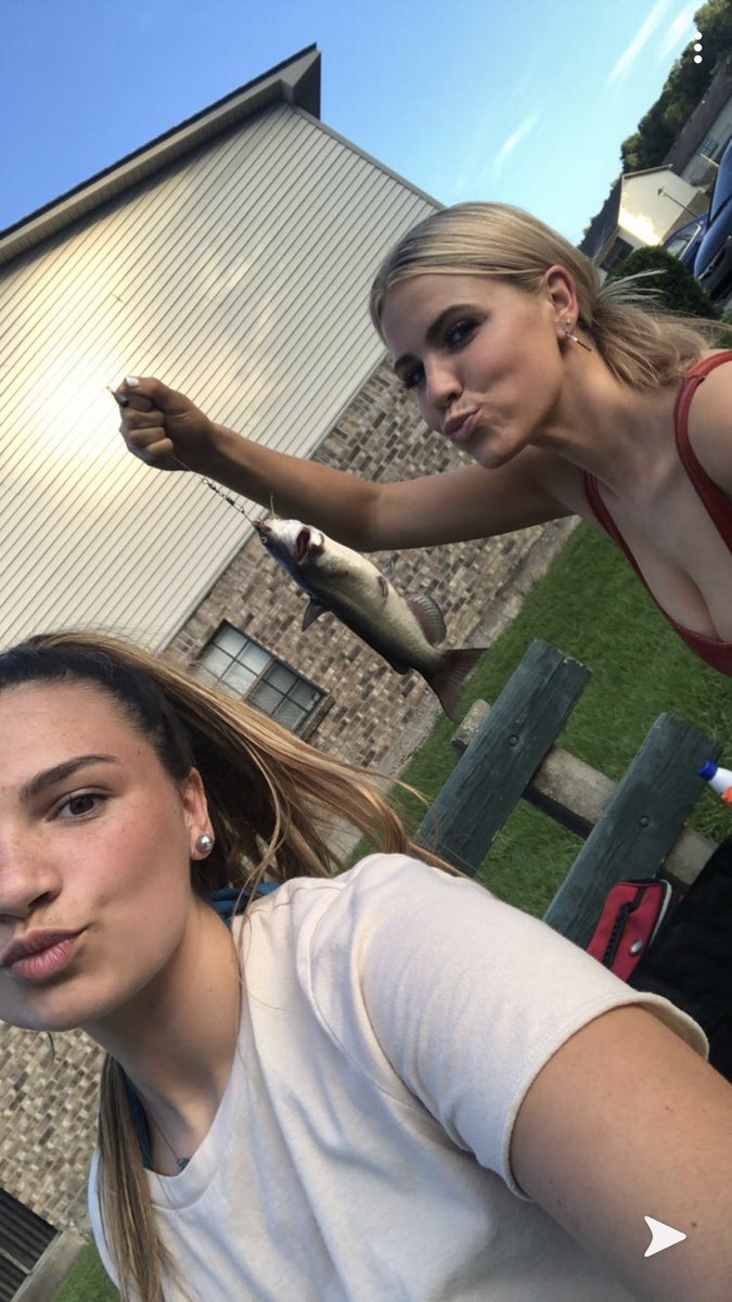 Happy birthday loser!! thanks for everything you do for me, hope 22 treats you well :) love ya 💗💗 <a href="/han_hamm/">Hannah Hammond</a>