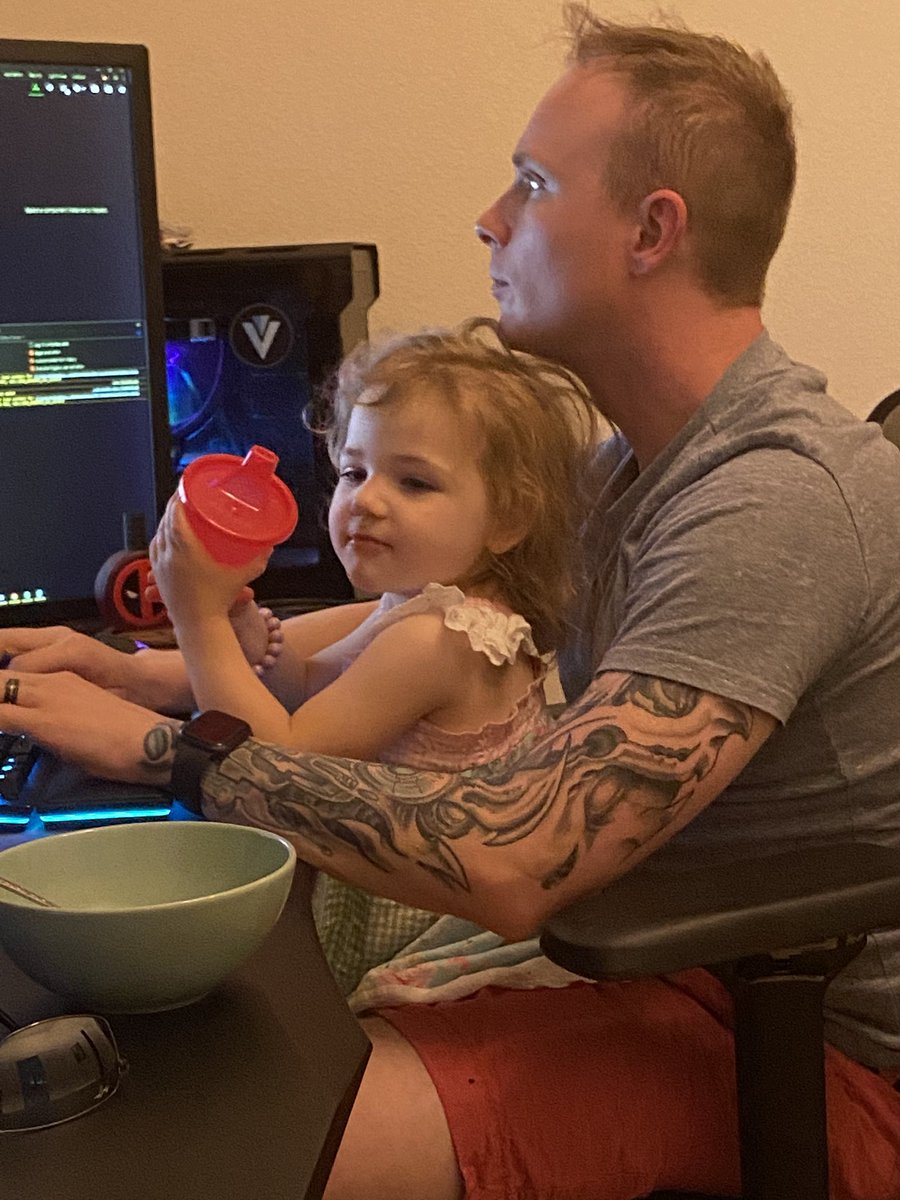 grneyedgrl01's tweet image. #FutureDev in the making. He’s teaching her early 😍 Also... how cute are these two?! 🥰 @zeroskillz