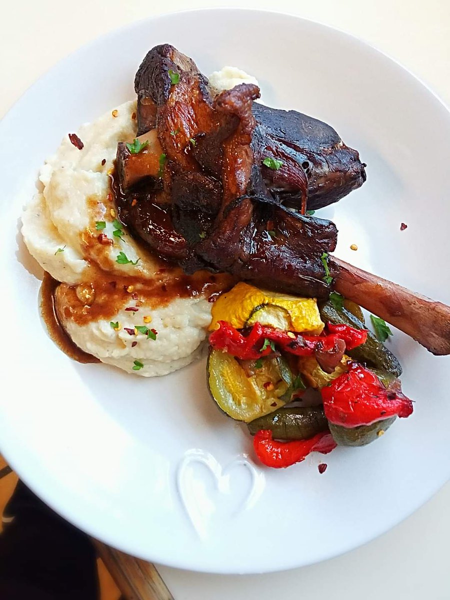 One of the most #delicious meals I have ever had and it just so happens to be #lowcarb #banting and #keto compliant!