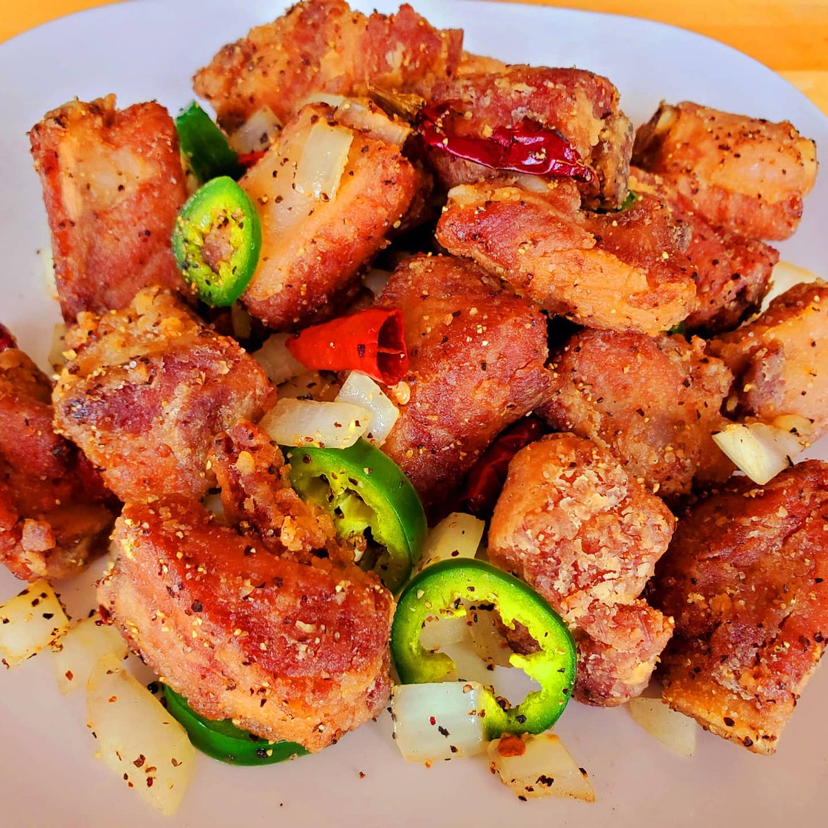 Pepper Spare Ribs.

Tender and Hot 🔥