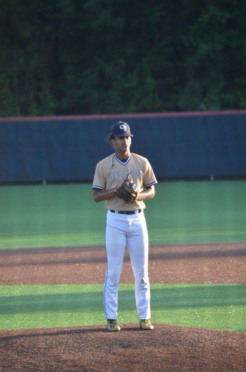 broddrick32's tweet photo. Can’t hit what you can’t see🔥🔥🔥🔥🔥🔥🔥🔥🔥🔥@archie_bryce #keepsleepin #gajackets #allindian https://t.co/viq0BcKShz