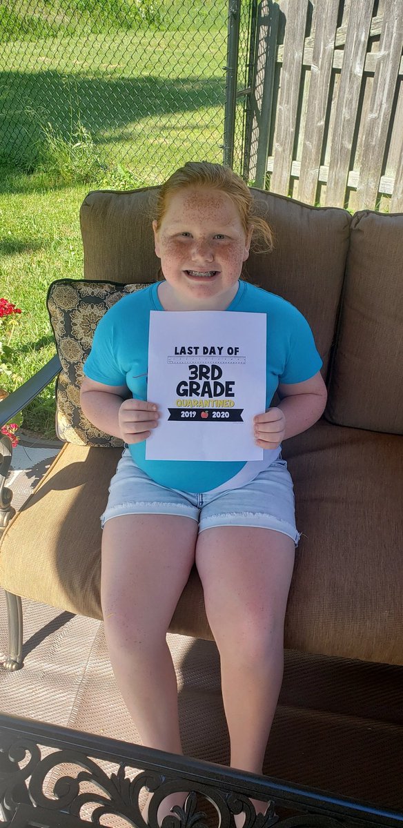 Crystal36816891's tweet photo. 1st day of 3rd and last day of 3rd grade . It has been a strange yearbut she got through it  4th grade here she comes !!  Thank you @3rdwithsnyder for everything  you have done  we love you all !! https://t.co/YPOri8Yndq