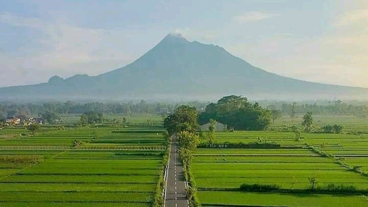 Yg dulu suka gambar pemandangan kaya gini, mana suaranya....??? 😁
Ternyata memang Nyata adanya...
