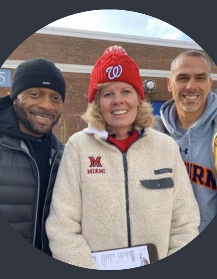 Go Key PE!  Best team around! Thanks for another great year💪🏻#Funeveryday#Dreamteam <a href="/APSKEYPE/">Key P.E. Team</a>  <a href="/KeyPta/">KeyPTA</a>  @KeySchoolAPS