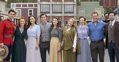 pameladdooley's tweet photo. @janettemsu @erinkrakow @kevin_mcGarry @ChrisMcNally_ @paulgreenemedia @HuttonPascale @KavanjSmith @AndreaKBrooks @JackWagnerhpk I second that. They are the #BestCastInTV. https://t.co/GXftJ2QfD1