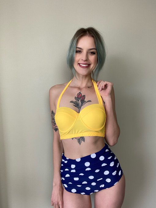 dresslily bikinis ... is less more? 🤨 #onlyfans #tryon #tryonhaul #sexy #youtuber #blonde #aussie #aussiebabe<a href="/tag/onlyfans"class="tags">#onlyfans</a><a href="/tag/lingerie"class="tags"><span>#lingerie</span></a><a href="/tag/model"class="tags"><span>#model</span></a><a href="/tag/bikini"class="tags"><span>#bikini</span></a><a href="/tag/bikinigirls"class="tags"><span>#bikinigirls</span></a><a href="/tag/sexy"class="tags"><span>#sexy</span></a><a href="/tag/bikinimodel"class="tags"><span>#bikinimodel</span></a>