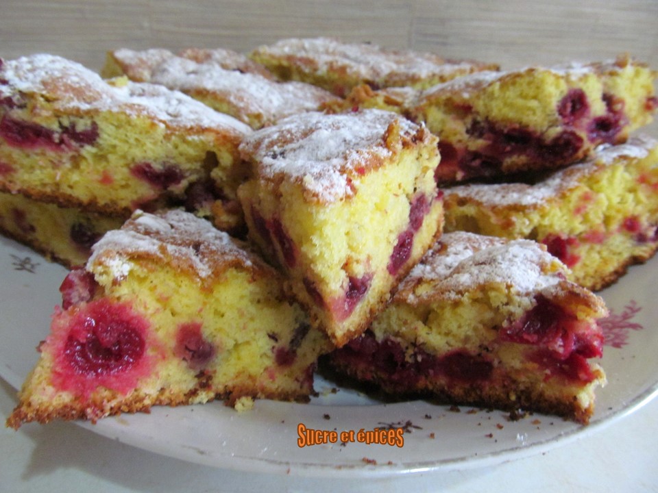 SucreEtEpices's tweet photo. Gâteau facile aux griottes ou cerises - https://t.co/DYmYn7t55t - #gâteau - #griottes - #cerises - #Food - #Foodies - #foodblogger - #yummy - #miam - #cherry - #desserts - #homemade - #recipeblog - #cake - #cakes - #cuisine - #gourmet - #recettes - #easyrecipes - @bucataresele https://t.co/y662ng0Vbz
