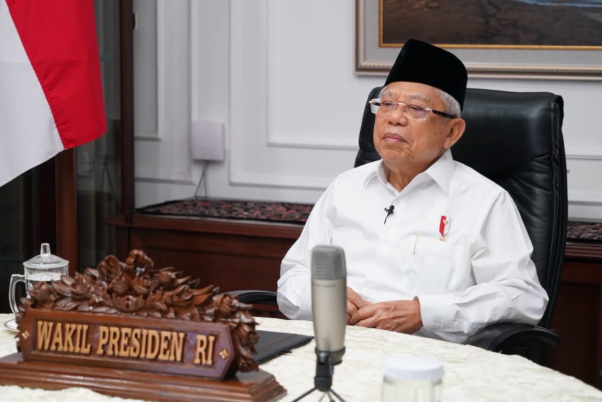 Dalam masa adaptasi menuju normal baru, pemerintah akan fokus pada dua prioritas, yaitu penanggulangan Covid-19 dan problem ekonomi.