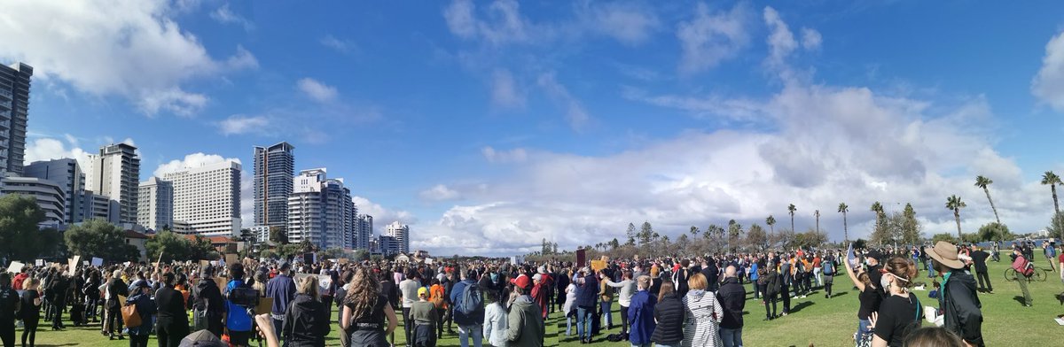 lstarling's tweet photo. Great turn out on Boodja land! #BlackLivesMatterAUS #PerthBLMProtest https://t.co/FjntT3ekzA