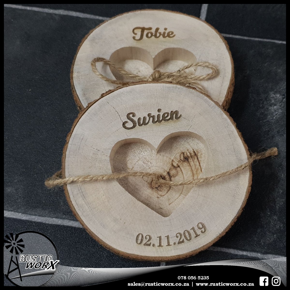 rusticworxsa's tweet image. Wood Slice Ring boxes. Contact us on sales@rusticworx.co.za or see our website rusticworx.co.za #ringbox #woodenwingbox #rusticringbox #weddinginspiration #rusticworx
