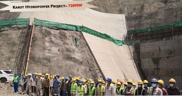 InsafPKTV's tweet photo. #720MW #Karot_Hydropower_Project
The construction management carry out flood control drills to build a safe line of defense against expected rainy/flood season.
#HydroPower #Dam #CPEC #CheapEnergy #Pakistan https://t.co/PeSSC795AW