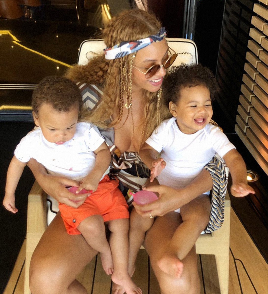 bey_access's tweet photo. Hoje, 13 de Junho, os gêmeos de Beyoncé, Rumi e Sir completam 3 anos de vida. 🎊✨💛 https://t.co/WsZutVuNES