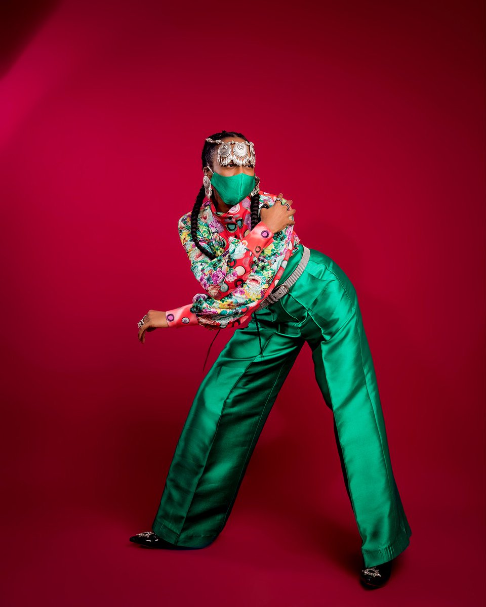 DENRELE_EDUN's tweet photo. HAPPY 39TH BIRTHDAY TO ME; YES, EMI!
Don't let the outlandish hair &amp; flamboyant clothes fool you, Don't Underestimate me and Overestimate yourself... WEREY NI MI O! 

HAPPY BIRTHDAY TO DENRELE: THE DEFINITION OF EXTRAORDINARY!
#DenreleAt39 #denrele #ManNoPause #GeminiSeason #art https://t.co/u45eiSTSX5