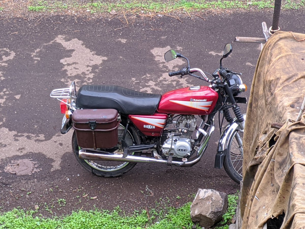 PankajMHembrom's tweet photo. Hey @FasBeam @MotorBeam I saw your last video on most exported motorcycle from India. I've also one bought on year 2000 Kawasaki Bajaj Boxer. https://t.co/uvQXYXo7tr