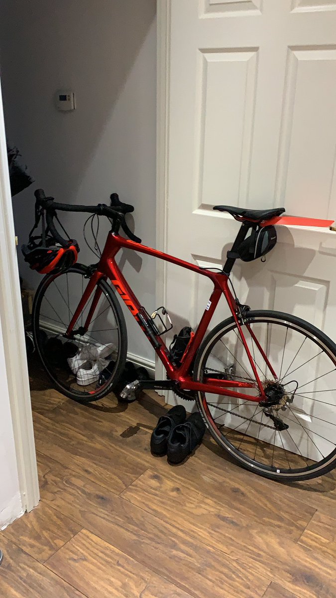All set and ready to finish this #90daychallenge best of luck <a href="/atkinKieran/">Kieran</a> see you on the other side!!! 🚴‍♂️ <a href="/ChippenhamAcad/">Chippenham Rugby Club Academy</a> <a href="/ChippenhamRFC/">Chippenham RFC</a> <a href="/NHSuk/">NHS</a>
