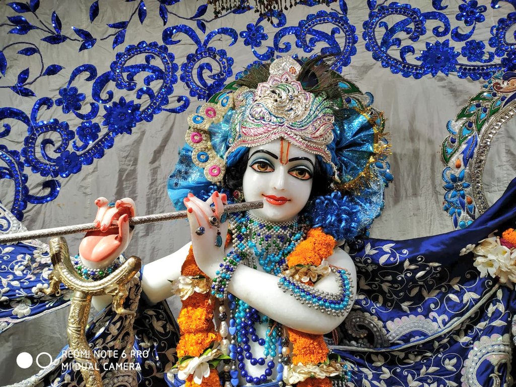 Pradeepkrsn's tweet photo. Today morning darshan of Sri Sri Radha Raman Bihar ji,🙏🌷🌷🙏🙏🏵️🏵️🌹🌹🌹🌺🌺🌺🌻🌻🌼🌼
#eskcon https://t.co/JPlOhVOdLR
