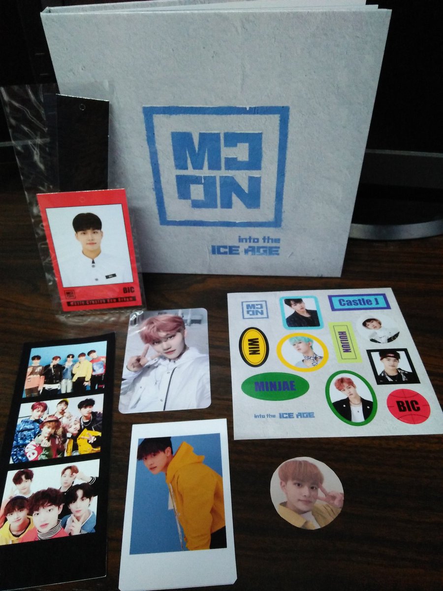 winminhui's tweet photo. got my mcnd into ice age album!!! thank you so much @GotchuMarketPH for the go and freebies!!! ๐ญ๐๐ https://t.co/hlBnlOKJOo