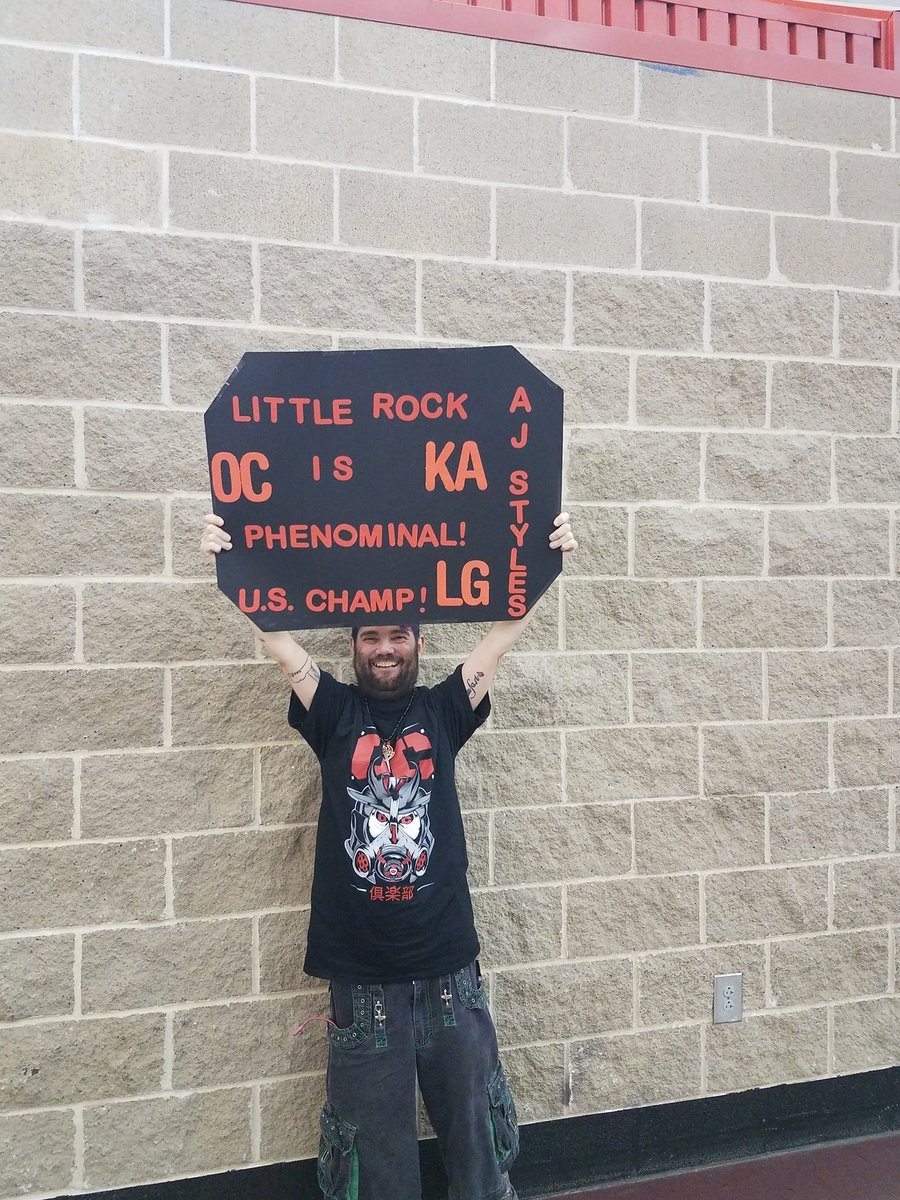 ifaulkin's tweet photo. @MachineGunKA Damn that was just 2 sweeet!! You guys won the tag titles on this night. Thank you Karl you guys made my night https://t.co/vuGVTpUgA7