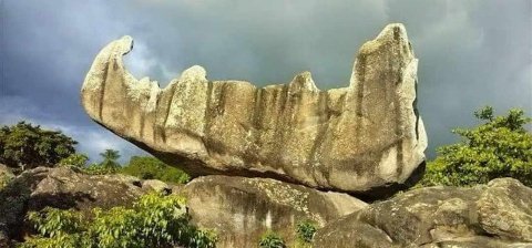 znxt23's tweet photo. "toda pedra no caminho, você pode tirar"

a pedra: https://t.co/UbOcLxF8YI