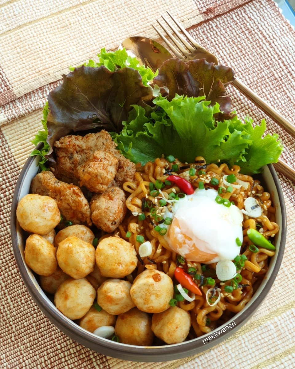 Maekwansri tweet media