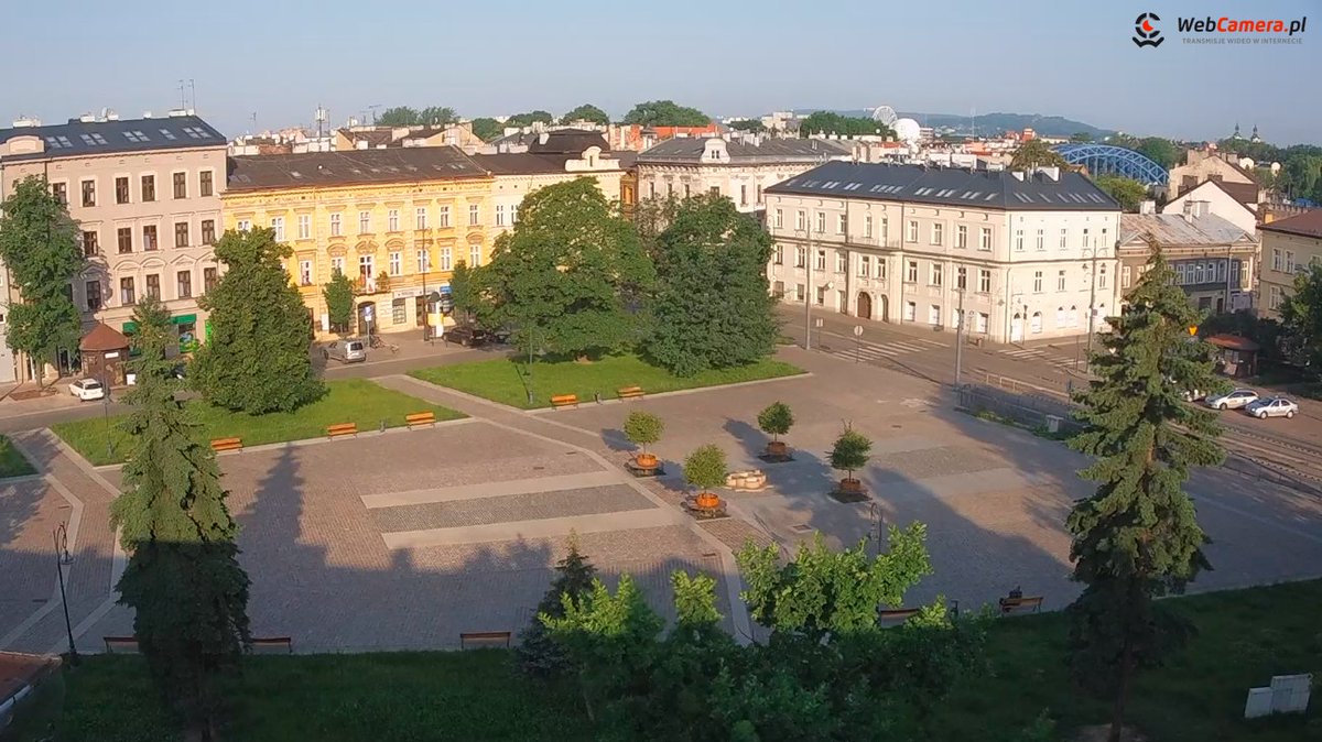 krakow_pl's tweet photo. Dzień dobry🙂Zapowiada się upalna, czerwcowa sobota🌞Mogą też wystąpić gwałtowne zjawiska atmosferyczne! Życzymy wszystkim miłego dnia
@MeteoprognozaPL #RynekPodgórski #NowaHuta #UnityCenter #DzieńDobryWszystkim https://t.co/kVZtYog3t3