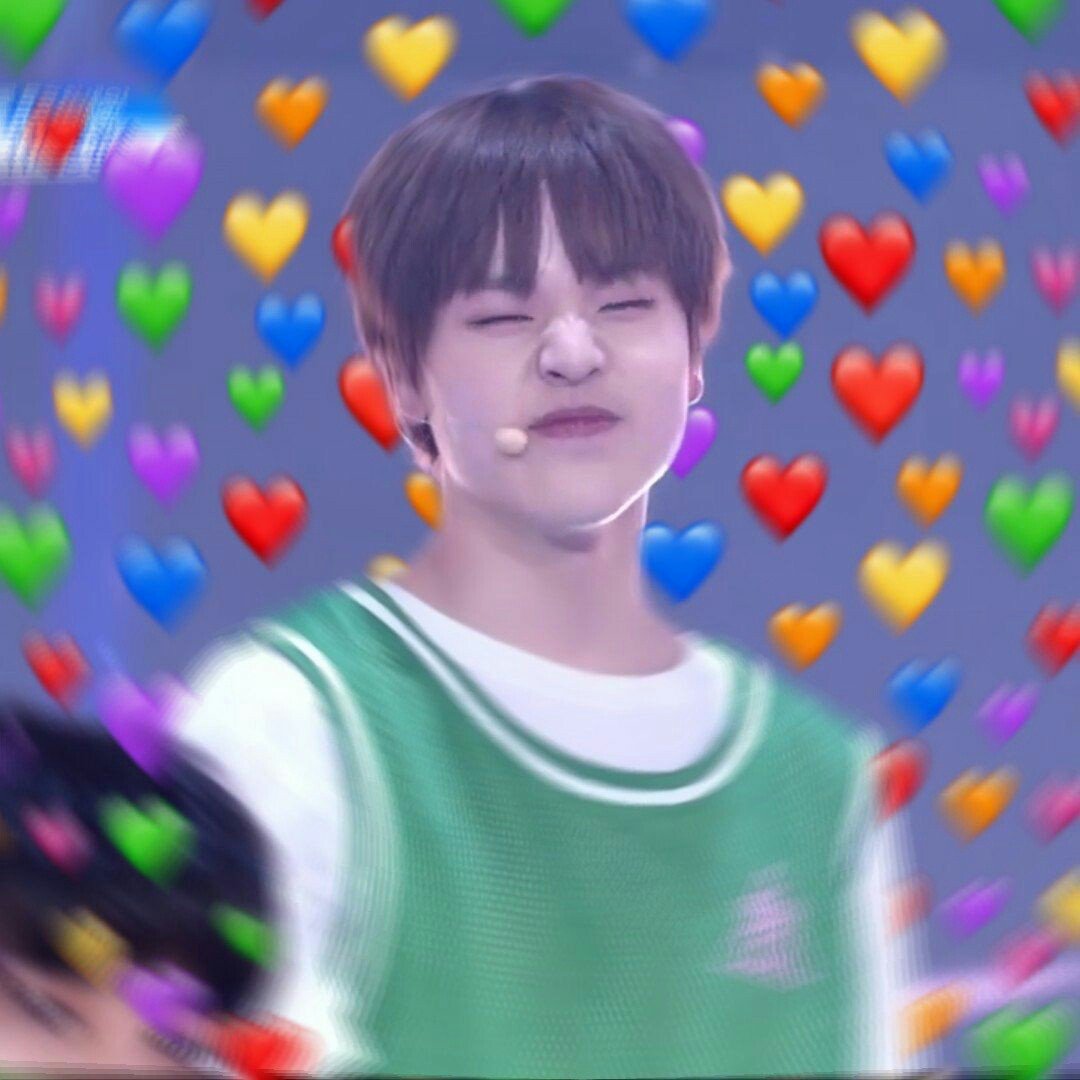 kwspponia's tweet photo. Me rn: https://t.co/3hsYybfCfs