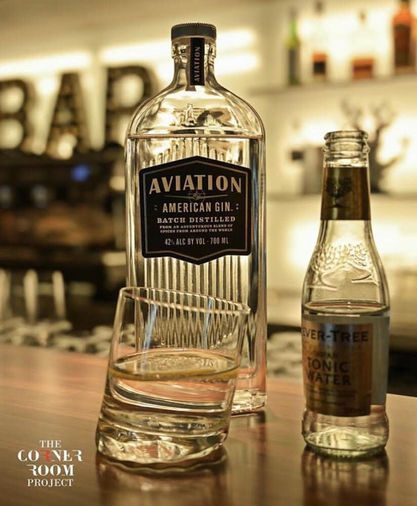 thecornerroom's tweet photo. Celebrating Gin on #WorldGinDay

From the TCRP archives.
.
Shot Exclusively for #TheCornerRoomProject
.
@atulkasbekar @mitrajitb https://t.co/fN5nAPiUSi