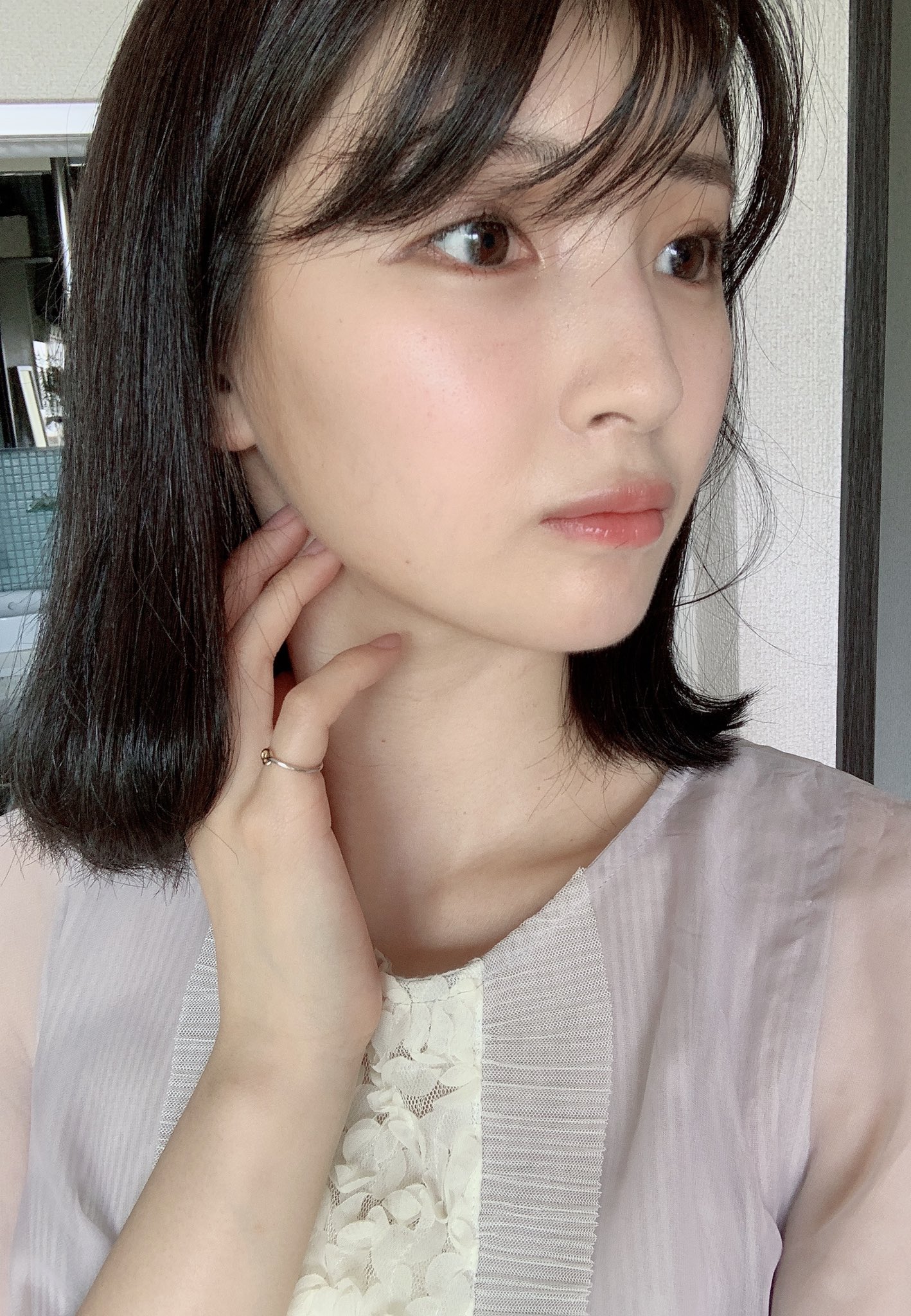 井上小百合 あ 3ヶ月ぶりに髪の毛切りました モッサモサだったので すっきり カットは 上京してからずーっとお世話になってる美容師さん 元気でよかった