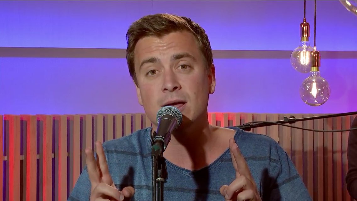 MLameire's tweet photo. Super gedaan Nielske @Destadsbader! 👍🏻 De dag kon niet beter beginnen dan u nog eens te zien en te horen! 🎵🎶🎤❤️ https://t.co/17J9mjEfqZ