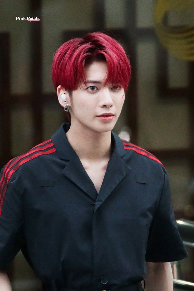 PinkPetalTaiwan's tweet photo. 200612 뮤직뱅크 퇴근
🍒🍓💕

#TXT #TOMORROW_X_TOGETHER #TAEHYUN #투바투 #투모로우바이투게더 #태현 #泰現 #泰賢
@TXT_bighit @TXT_members https://t.co/6EDOQVYdbg