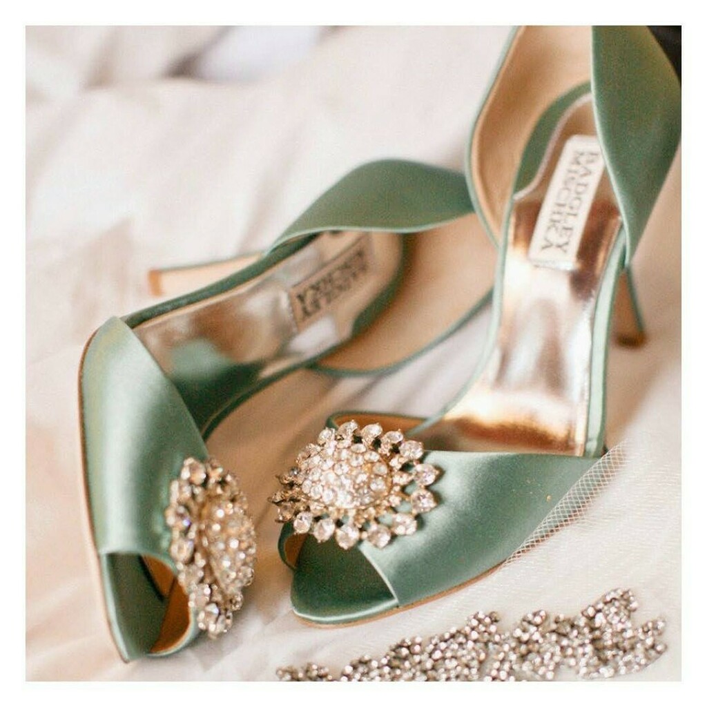 When choosing your #weddingshoes... Your choice should compliment the theme of your big day, your style &amp; be damn gorgeous!

#wedding #bride #weddingday #weddingdress #weddinginspiration #weddingphotography #bridetobe #bridalshoes #shoes #weddinginspo #w… instagr.am/p/CBXjZBBIf44/